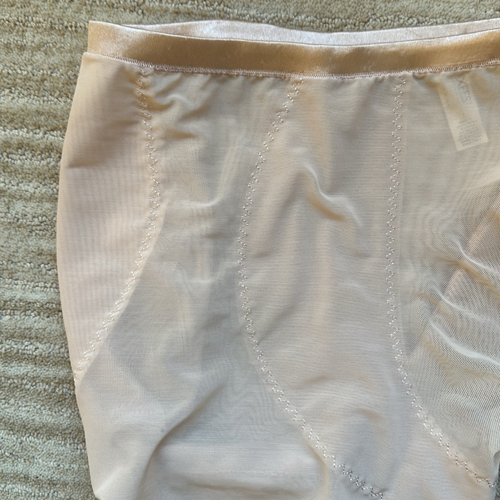 Flexees High Waist Firm Control Shapewear Booty Lifter Thigh Slimmer Nude Medium - Picture 7 of 15